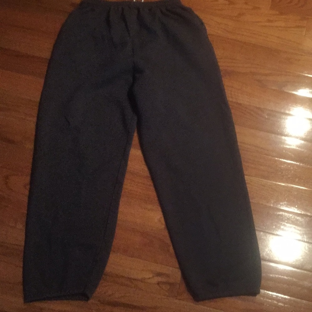 Men’s large sweat pants with side pockets